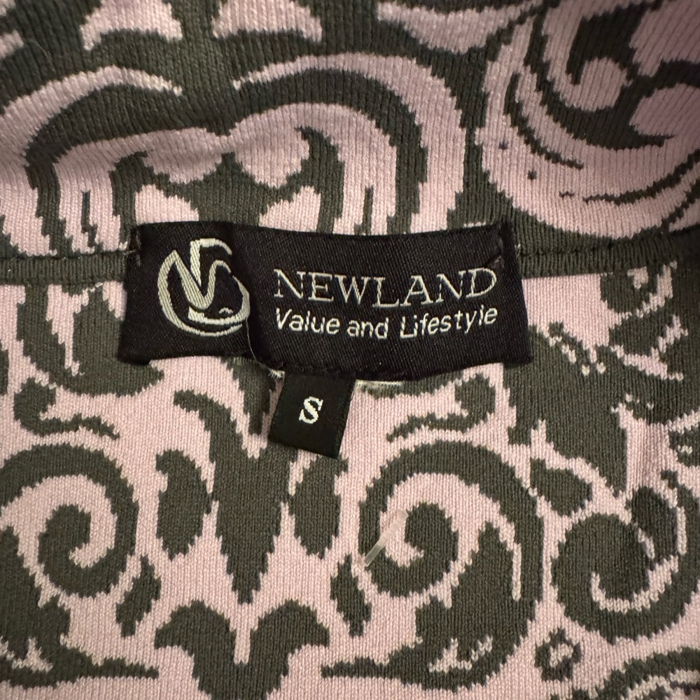Newland Pink and Black Patterned Pullover - Picture 2 of 6